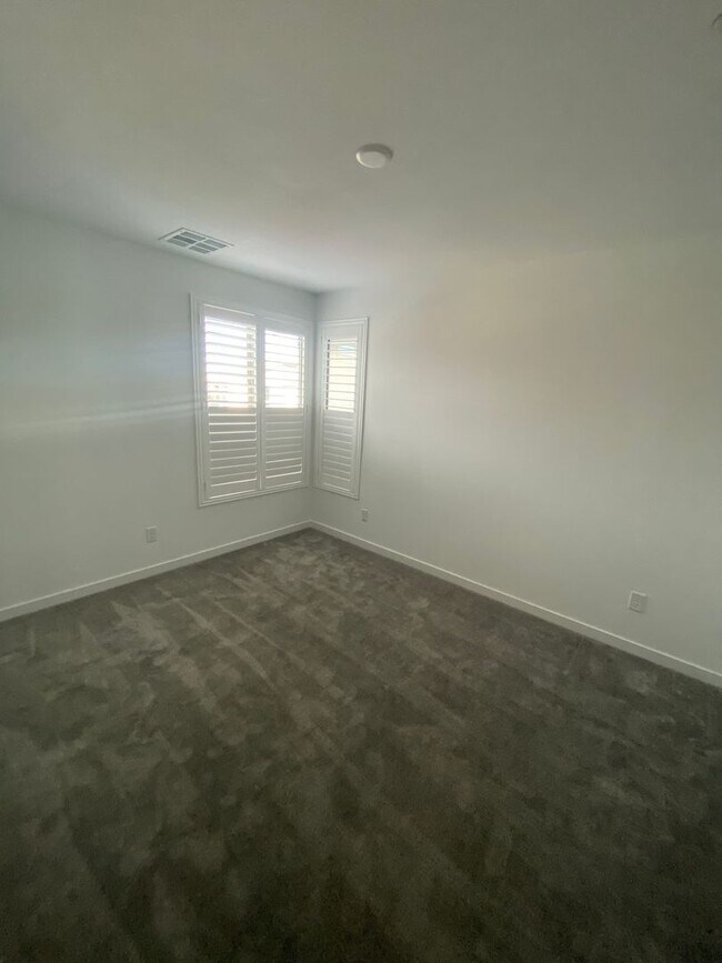 Building Photo - AMERICANA Property Mgmt - New Modern 3 beds - 2 story Townhouse in Inspirada