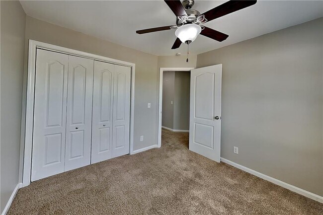 Building Photo - 45 Moreland Cir