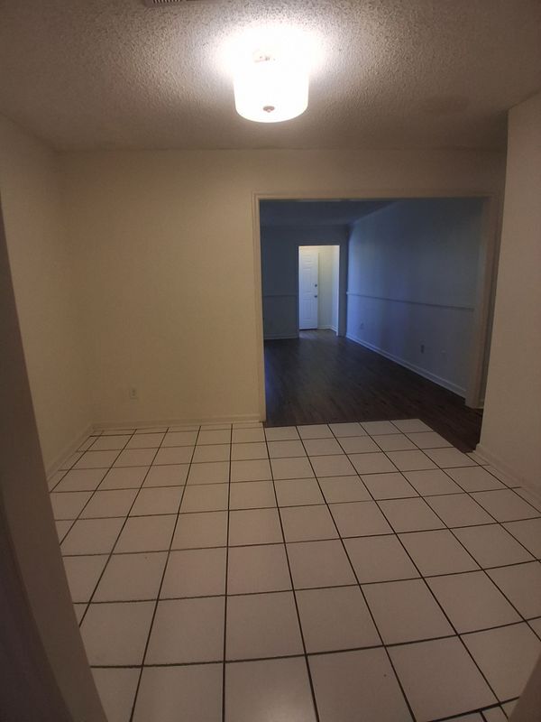 Building Photo - 4067 Coopers Hill Dr SE