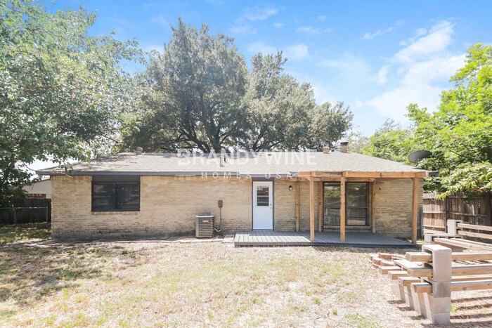 Building Photo - 4225 Mary Jane Ln