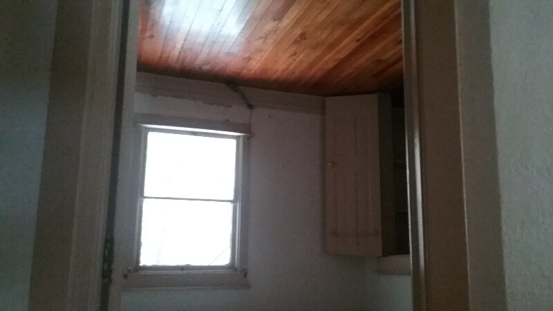 Building Photo - 709 Monroe St