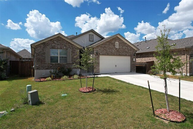 Building Photo - 145 Hackberry Ln