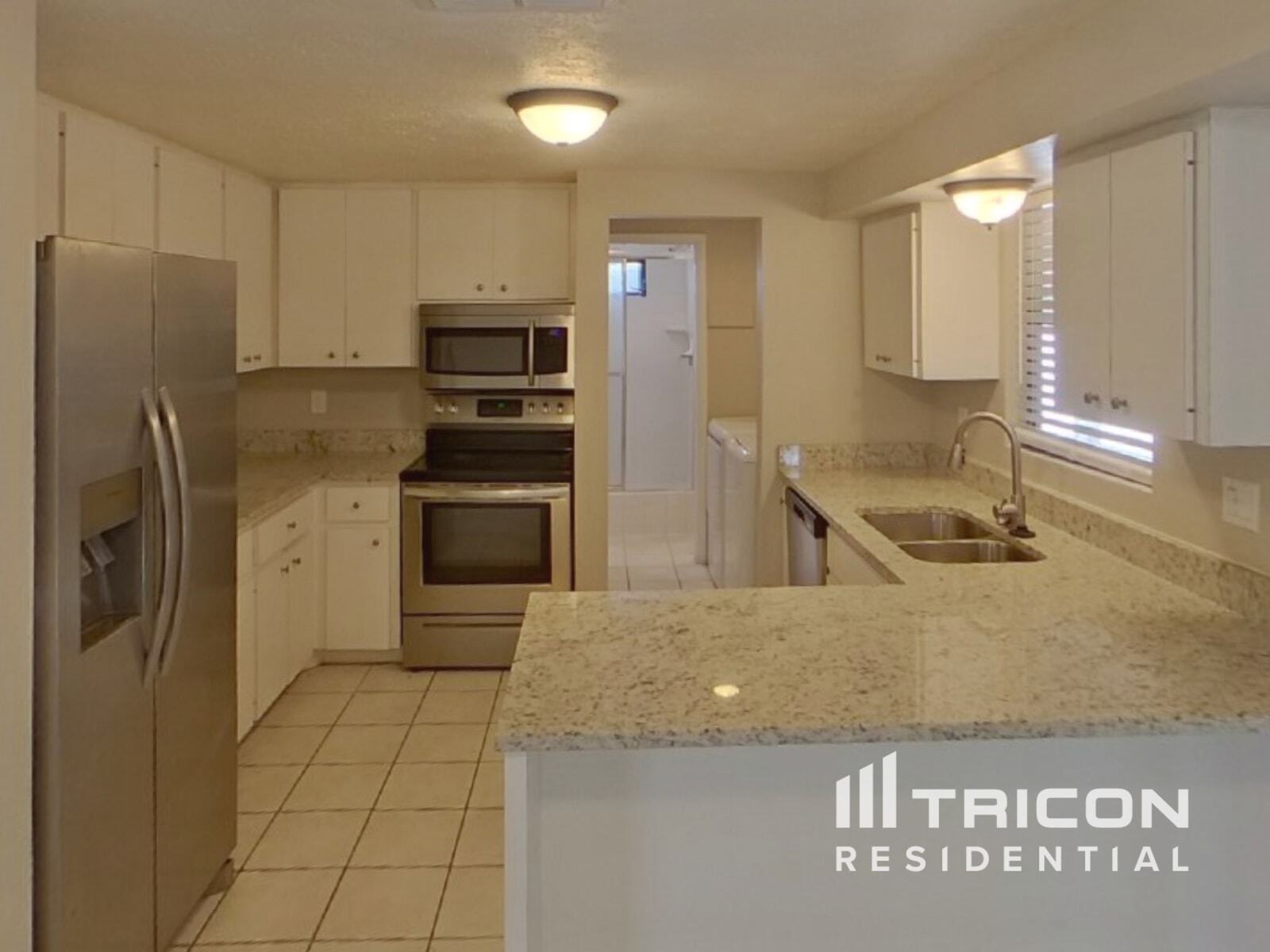 Building Photo - 4335 Olive Ave