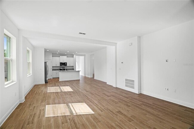 Building Photo - 930 57th Ave N