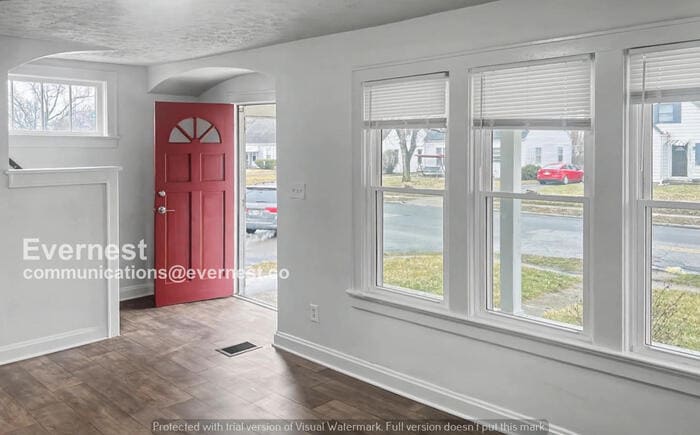 Building Photo - 2654 Eakin Rd