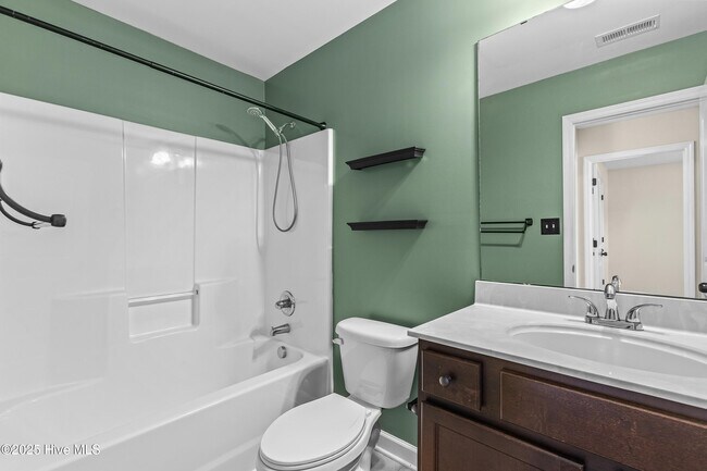 Building Photo - 120 Prospect Dr