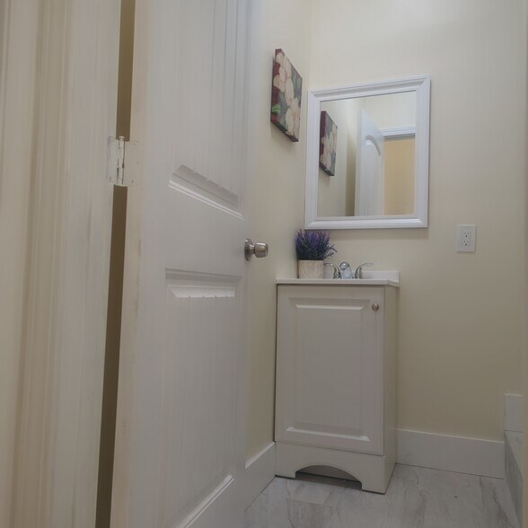 Building Photo - 1225 S 2nd St