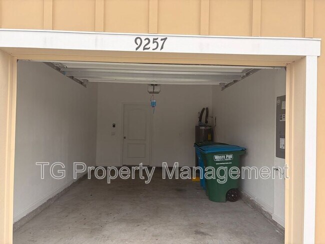 Building Photo - 9257 Stony Brk Rd