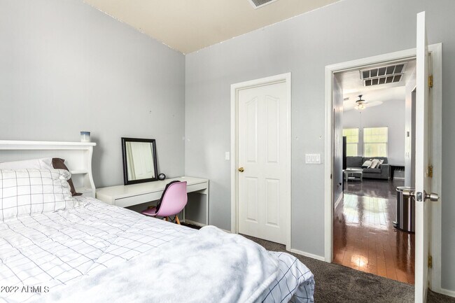 Building Photo - 34923 N 30th Ave