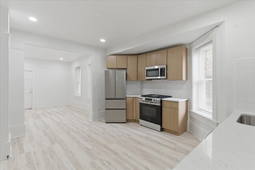 Building Photo - 2607 W Haddon Ave