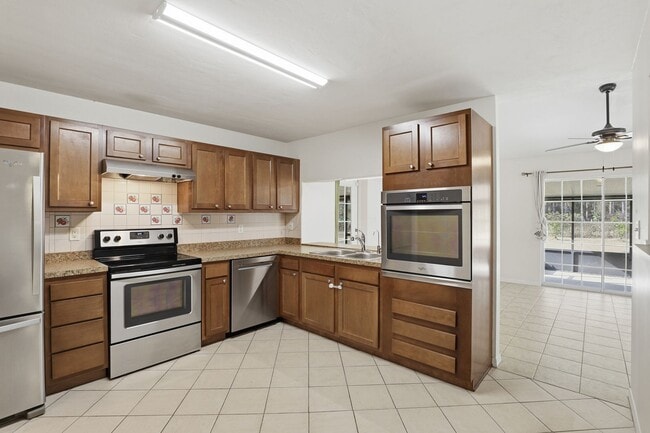 Building Photo - 3416 NW 63rd St