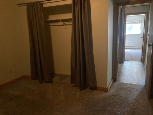 Building Photo - 1135 Florida Rd