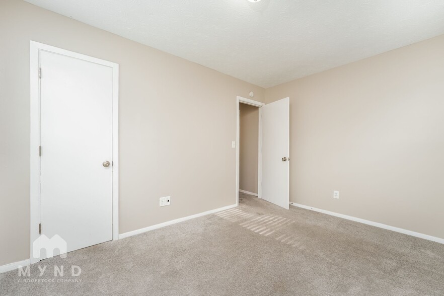 Building Photo - 5034 Leland Dr