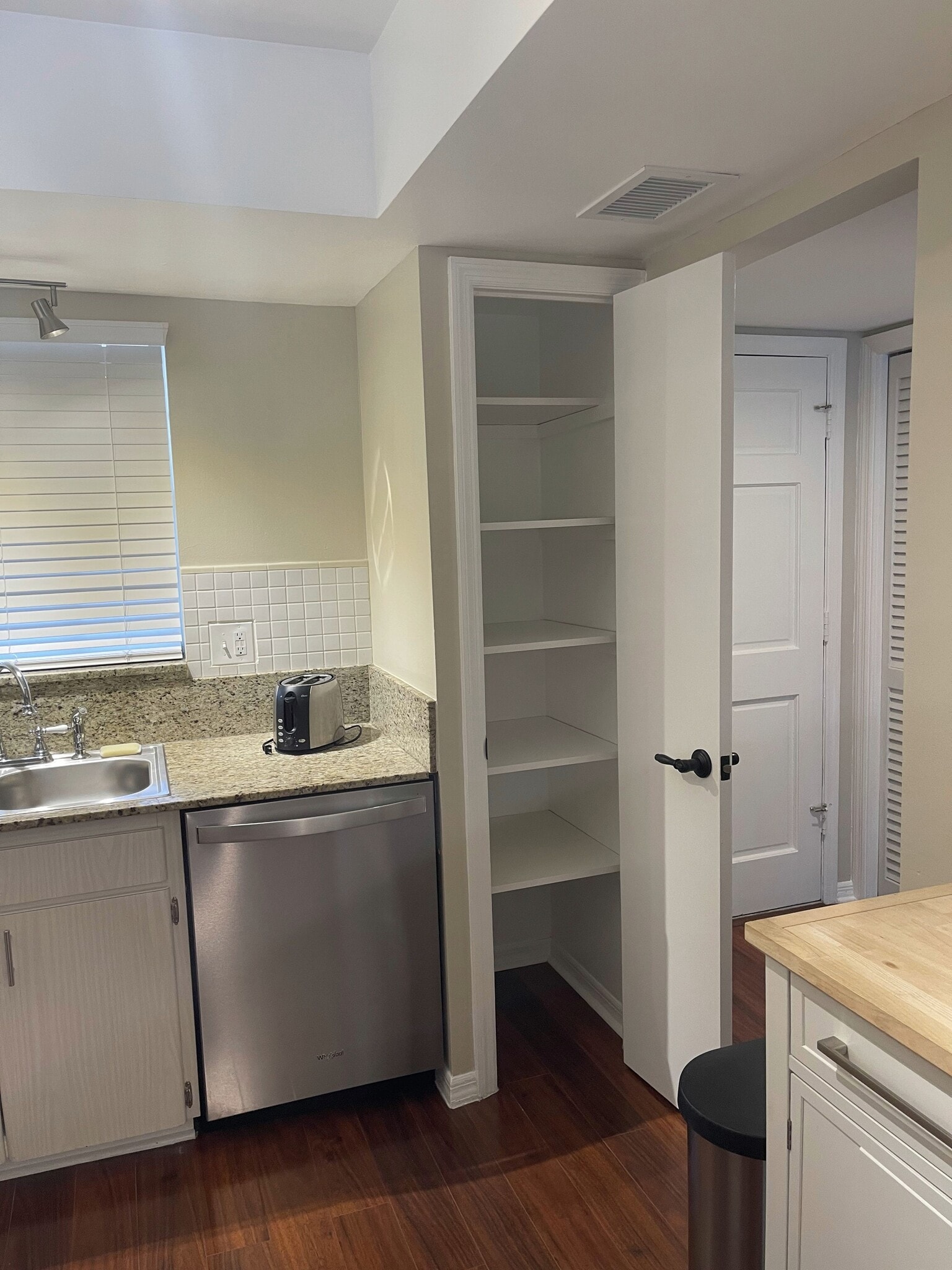 Kitchen Pantry - 10356 Carrollwood Ln