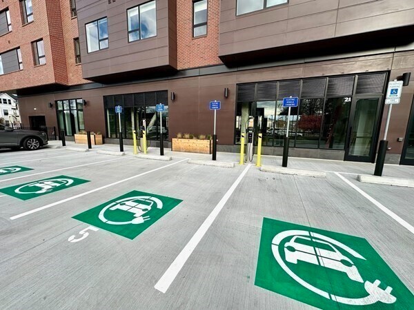 Building Photo - 45 E Central St