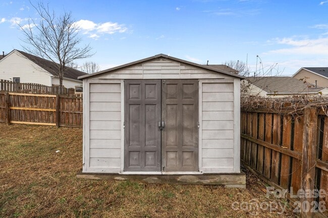 Building Photo - 2011 Chadwell Ct