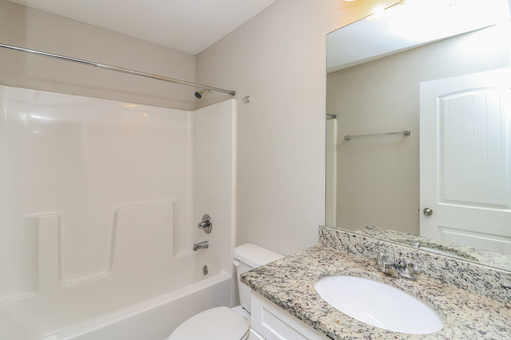 Building Photo - 580 Fieldcrest Dr