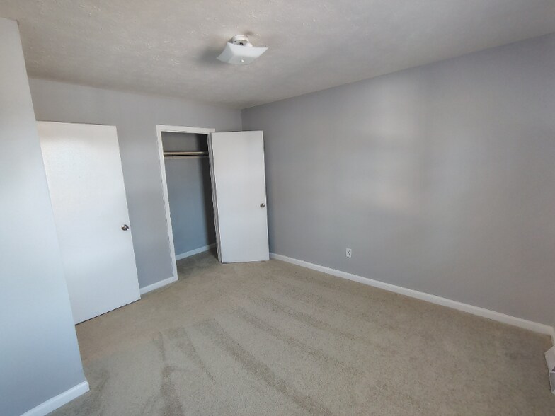 Building Photo - 7 Duiguid Dr