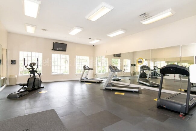 Building Photo - 2668 Robert Trent Jones Dr