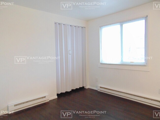 Building Photo - 3201 W 4th St