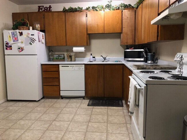 Building Photo - Logan 4-plex