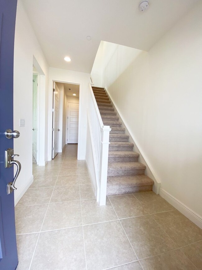 Building Photo - Townhouse in Lake Nona "Eagle Creek" for Rent