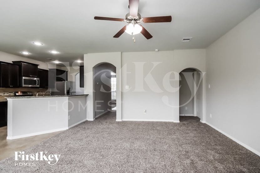 Building Photo - 18707 Antler Trails Court