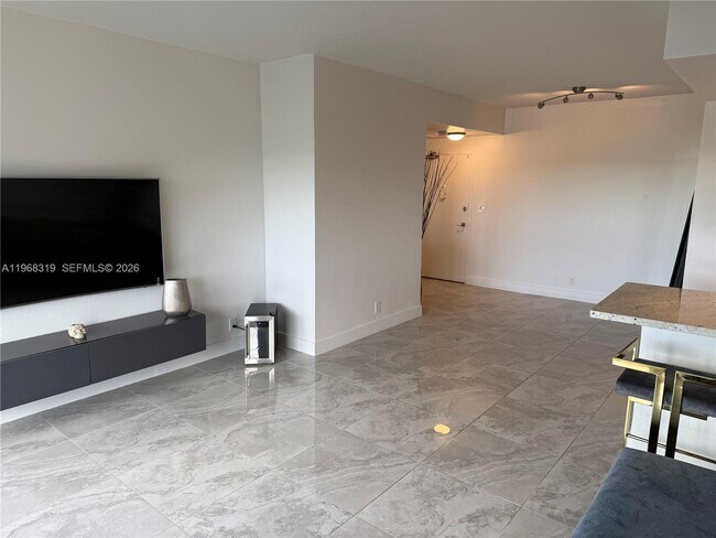 Building Photo - 880 NE 69th St