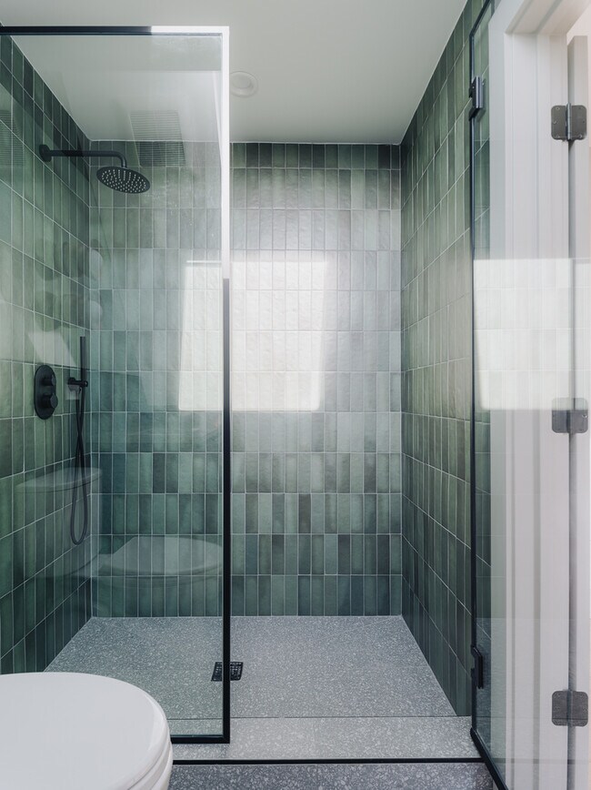 Building Photo - 2228 N Kedzie Blvd