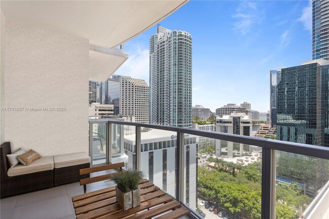 Building Photo - 1050 Brickell Ave
