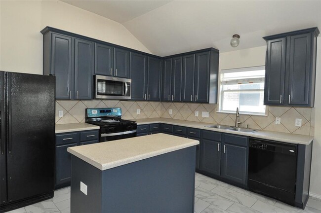 Building Photo - 1129 Alexandria Way