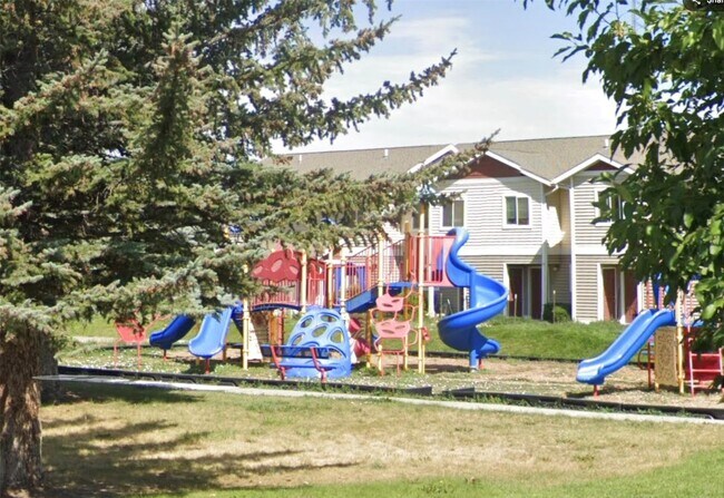 Primary Photo - 2867 E 680 N