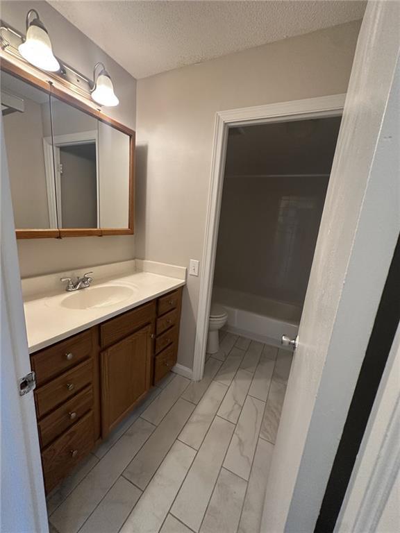 Building Photo - 3 Admiralty Dr