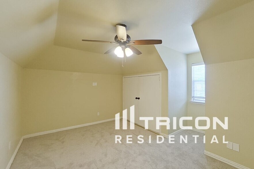 Building Photo - 4116 Kingsferry Dr