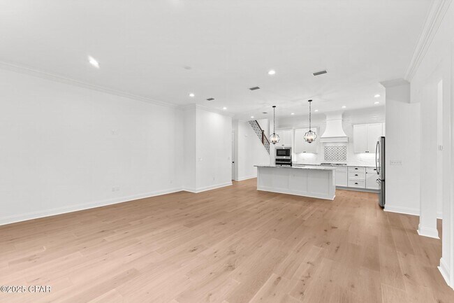 Building Photo - 3500 Fox Run Blvd