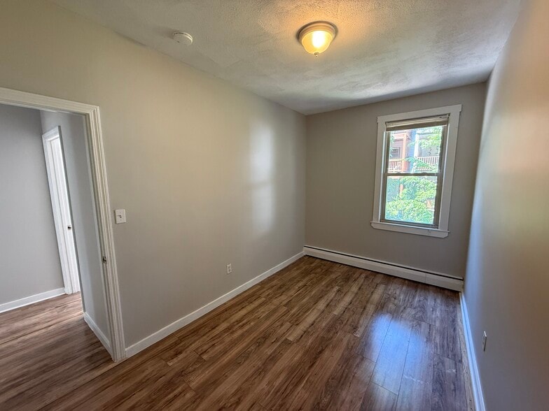 Apt 2: Bedroom 3 - 57 Mozart St