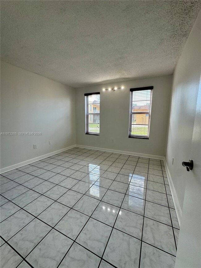 Building Photo - 13700 SW 62nd St