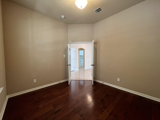 Building Photo - 25030 Buttermilk Ln