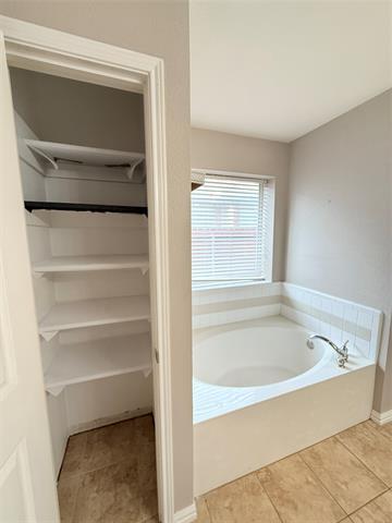 Building Photo - 7749 Lexus Dr