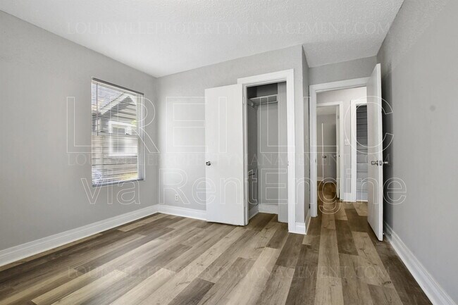 Building Photo - 4217 Grand Ave