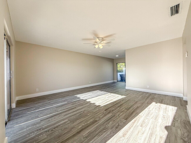 Building Photo - 1500 Forest Hill Blvd