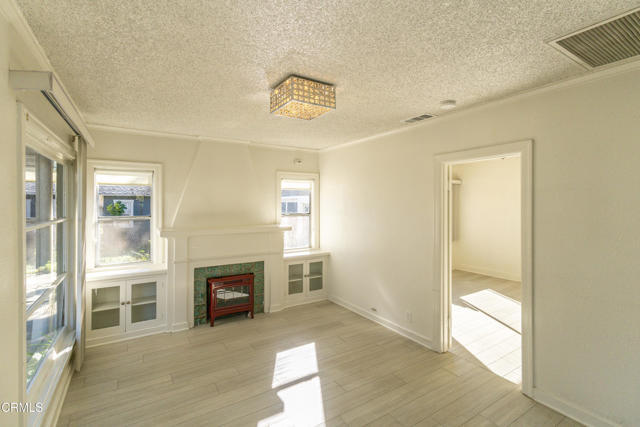 Building Photo - 927 N Catalina Ave