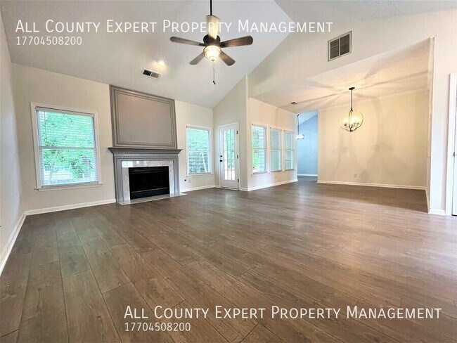 Building Photo - 110 Pinion Cir