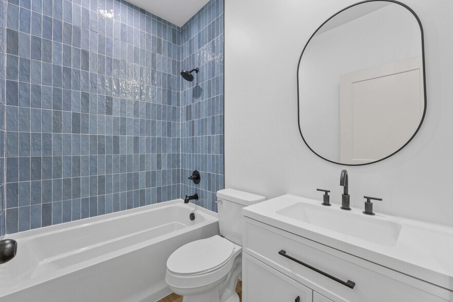 Building Photo - 212 E Morelia Ave