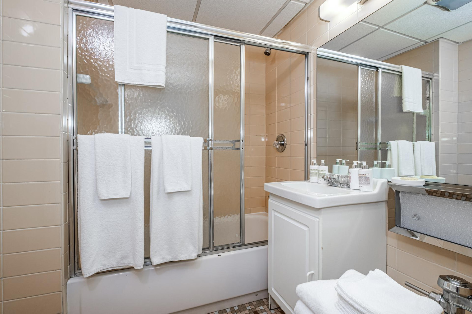 Building Photo - 60-62 Boylston Street-SI ID1240415P