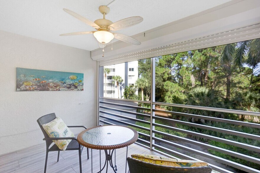 Building Photo - 285 Naples Cove Dr