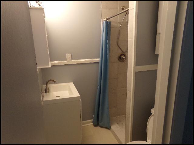 Building Photo - 51 Meadowbrook Dr