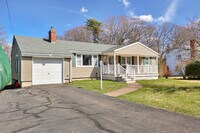 Building Photo - 74 Holly Rd