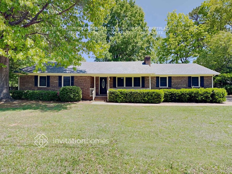 Primary Photo - 5504 Hickory Grove Rd