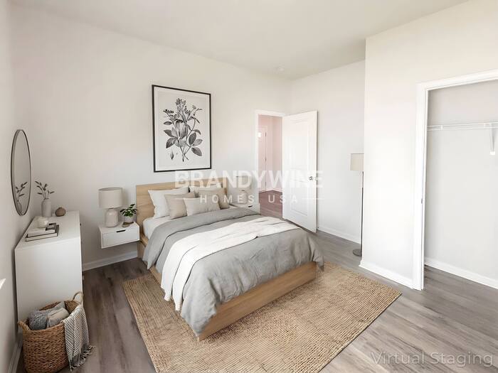 Building Photo - 510 Glenmanor Dr